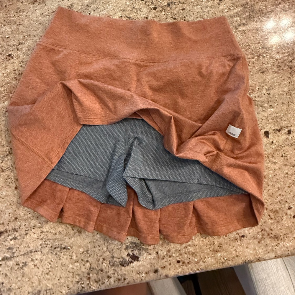 Vuori Heathered Rust Skater Skirt - Picture 3 of 8